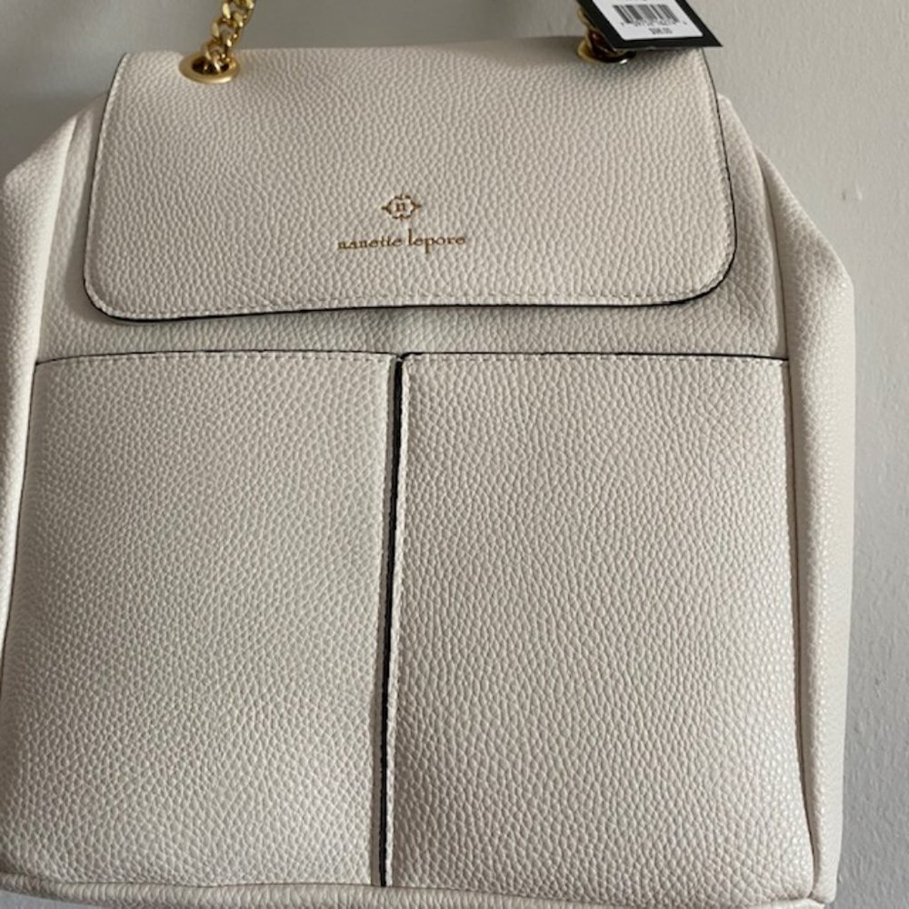 Logan Backpack_White - Picture 4 of 10